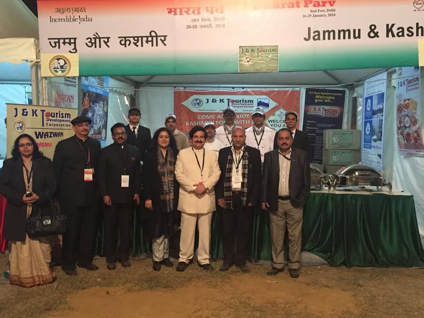 Food festivals effective medium to promote JK tourism: Farooq Shah